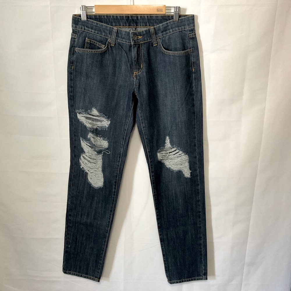 Carmar low rise distressed straight leg jeans Size 28